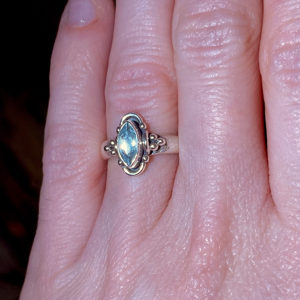 - Vintage Sterling Silver Ring size 4.5 Aquamarine